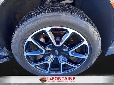 2023 Chevrolet Suburban 4WD RST