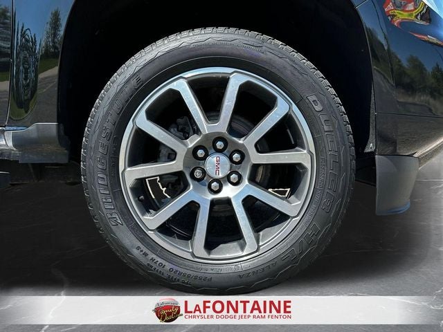2022 GMC Canyon 4WD Crew Cab Short Box Denali