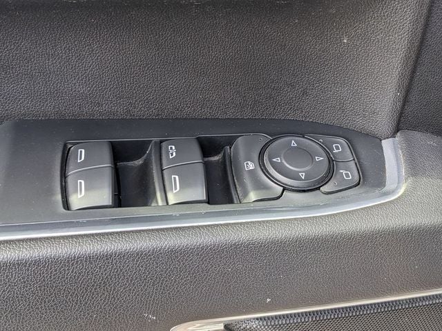 2023 GMC Sierra 1500 4WD Crew Cab Short Box Elevation with 3SB