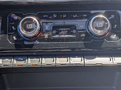 2025 GMC Sierra 1500 4WD Crew Cab Short Box AT4