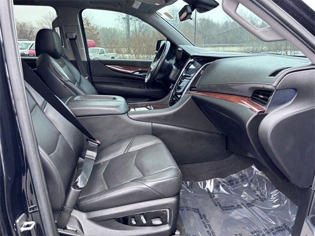 2020 Cadillac Escalade 4WD Luxury