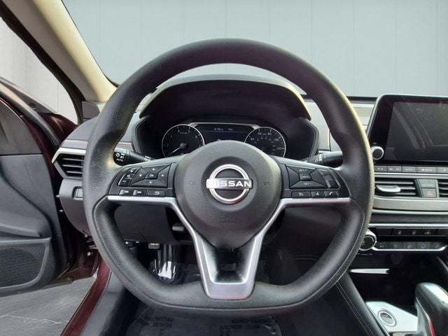2023 Nissan Altima SV FWD