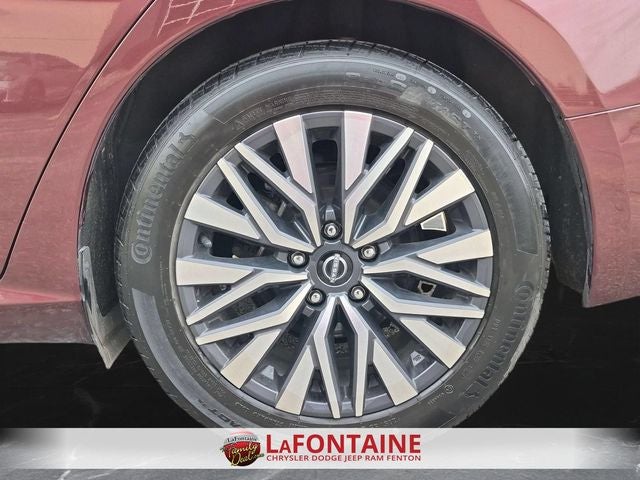 2023 Nissan Altima SV FWD