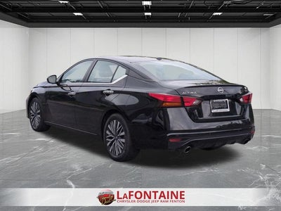 2024 Nissan Altima SV FWD