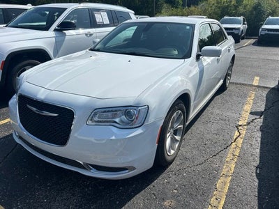 2021 Chrysler 300 Touring