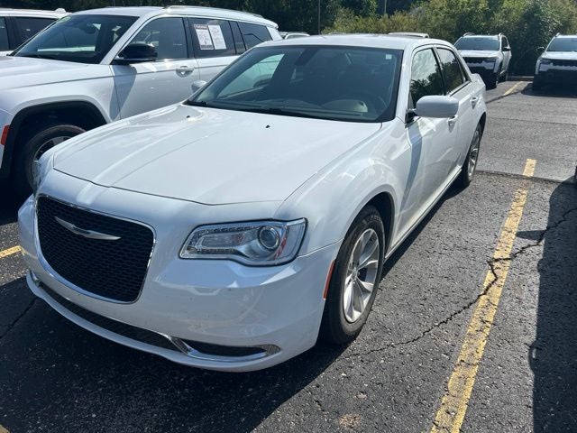 2021 Chrysler 300 Touring
