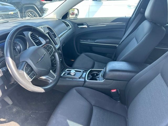 2021 Chrysler 300 Touring