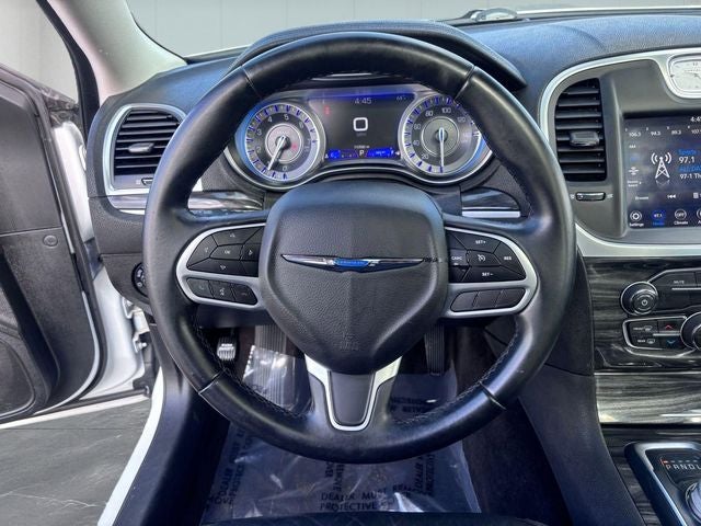 2019 Chrysler 300 Touring L AWD