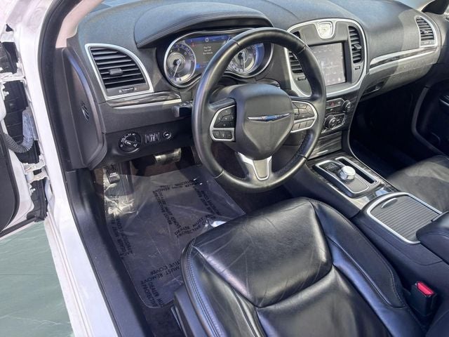 2019 Chrysler 300 Touring