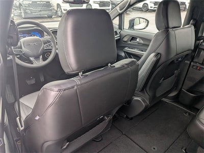 2026 Chrysler Pacifica PACIFICA SELECT