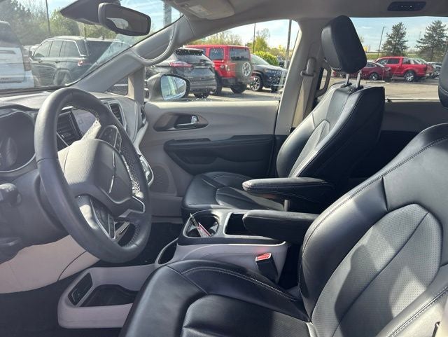 2023 Chrysler Pacifica Touring L AWD