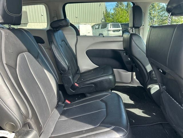 2023 Chrysler Pacifica Touring L AWD