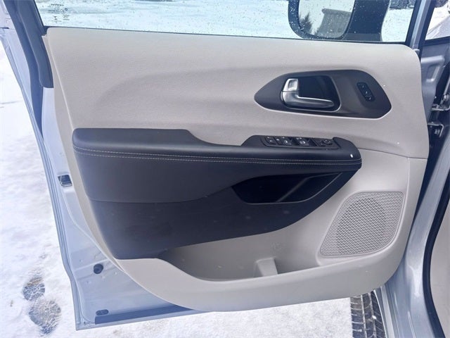 2023 Chrysler Pacifica Touring L AWD