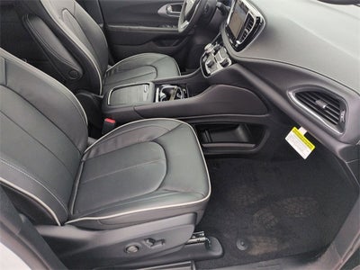 2026 Chrysler Pacifica PACIFICA LIMITED AWD