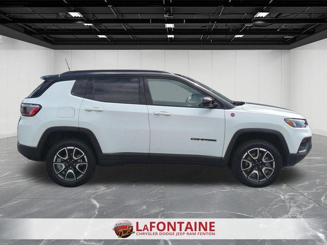2025 Jeep Compass Trailhawk 4x4