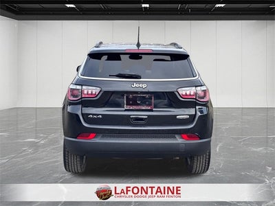 2022 Jeep Compass Latitude Lux 4x4