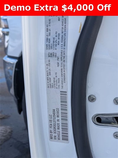 2026 RAM Ram 3500 RAM 3500 TRADESMAN CREW CAB 4X4 8' BOX