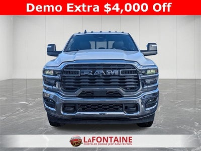 2026 RAM Ram 3500 RAM 3500 TRADESMAN CREW CAB 4X4 8' BOX