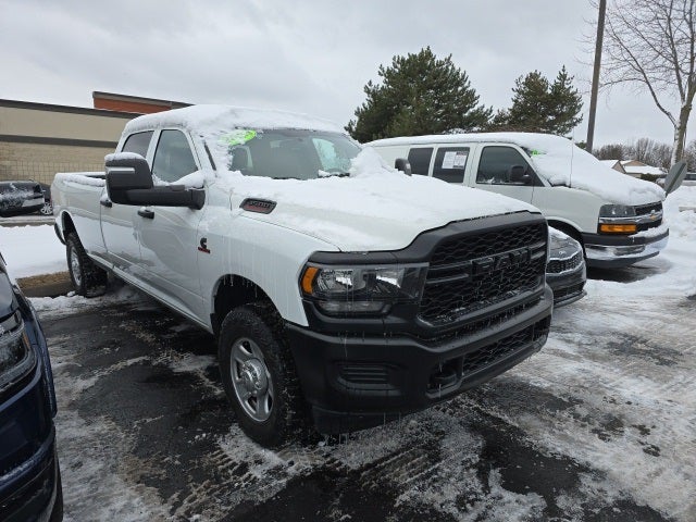 2024 RAM 3500 Tradesman Crew Cab 4x4 8' Box