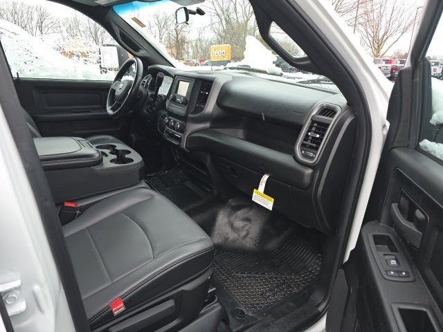 2024 RAM 3500 Tradesman Crew Cab 4x4 8' Box