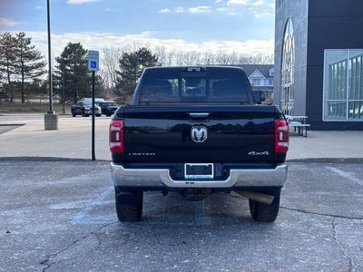 2022 RAM 3500 Limited Crew Cab 4x4 6'4' Box