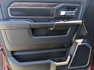 2020 RAM 3500 Laramie Crew Cab 4x4 8' Box