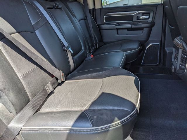 2020 RAM 3500 Laramie Crew Cab 4x4 8' Box