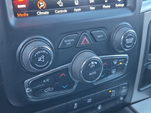 2018 RAM 1500 Big Horn Crew Cab 4x4 5'7' Box
