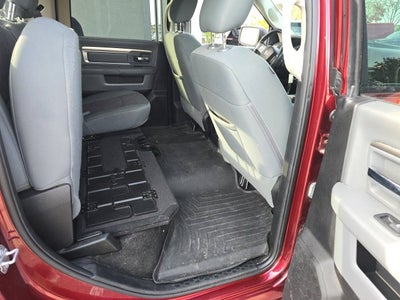 2017 RAM 1500 Big Horn Crew Cab 4x4 5'7' Box