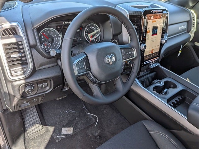 2025 RAM Ram 1500 RAM 1500 BIG HORN CREW CAB 4X4 5'7' BOX