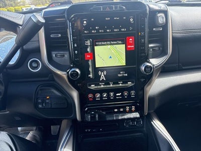 2019 RAM 2500 Laramie Crew Cab 4x4 6'4' Box