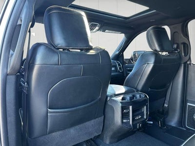 2019 RAM 2500 Laramie Crew Cab 4x4 6'4' Box