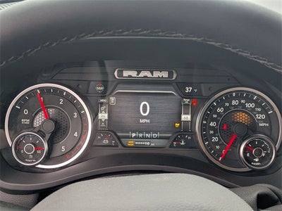 2026 RAM Ram 5500 Chassis Cab RAM 5500 BIG HORN CHASSIS CREW CAB 4X4 84' CA