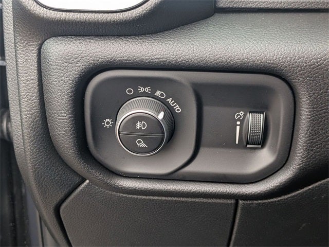 2026 RAM Ram 5500 Chassis Cab RAM 5500 BIG HORN CHASSIS CREW CAB 4X4 84' CA