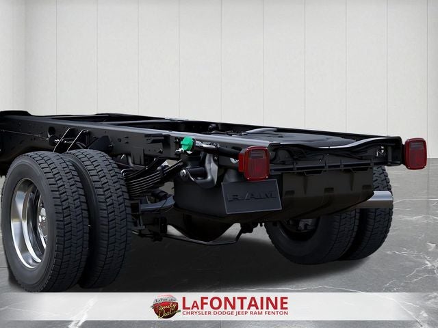 2026 RAM Ram 5500 Chassis Cab RAM 5500 TRADESMAN CHASSIS CREW CAB 4X4 84' CA