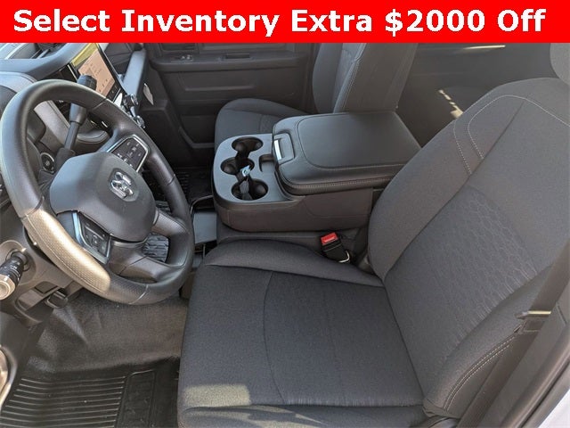 2026 RAM Ram 5500 Chassis Cab RAM 5500 TRADESMAN CHASSIS CREW CAB 4X4 84' CA