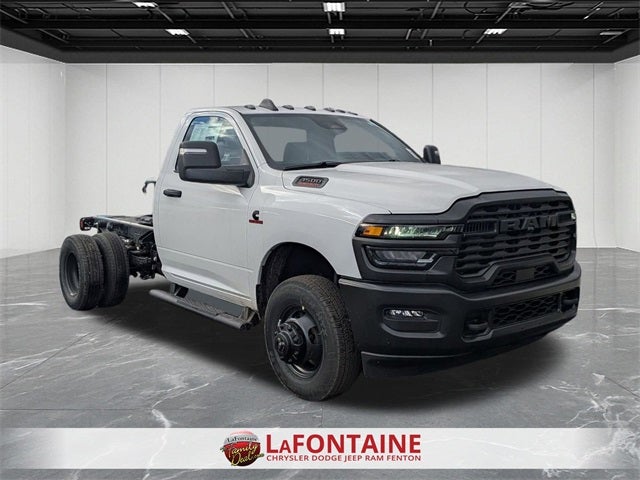 2026 RAM Ram 3500 Chassis Cab RAM 3500 TRADESMAN CHASSIS REGULAR CAB 4X4 60' CA