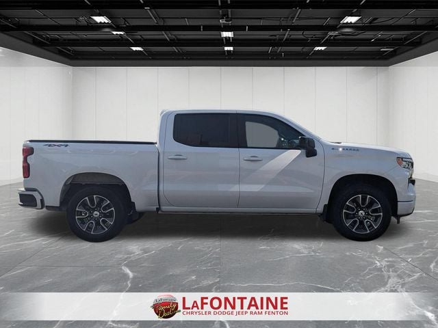2022 Chevrolet Silverado 1500 4WD Crew Cab Short Bed RST