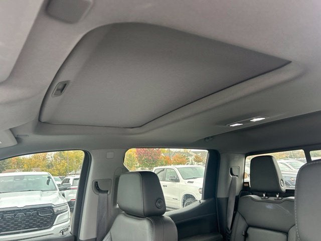 2020 Chevrolet Silverado 1500 4WD Crew Cab Short Bed RST