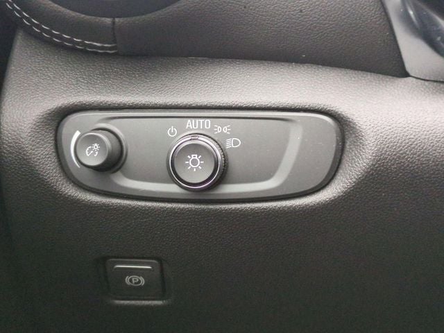 2025 Chevrolet Blazer FWD 2LT