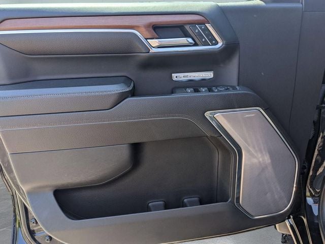 2023 GMC Sierra 1500 4WD Crew Cab Short Box Denali