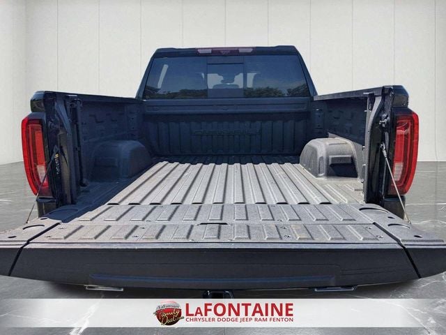 2023 GMC Sierra 1500 4WD Crew Cab Short Box Denali
