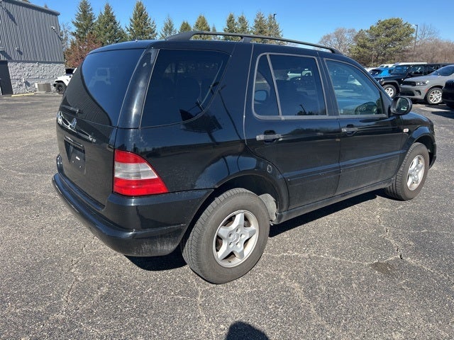 2001 Mercedes-Benz ML 320 ML 320 4MATIC®