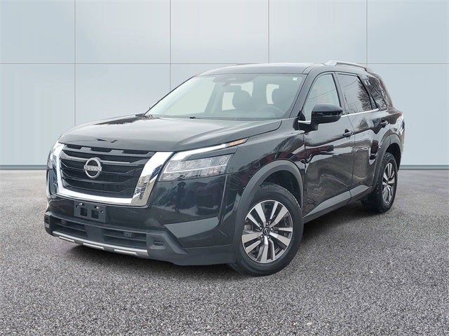 2023 Nissan Pathfinder SL 4WD