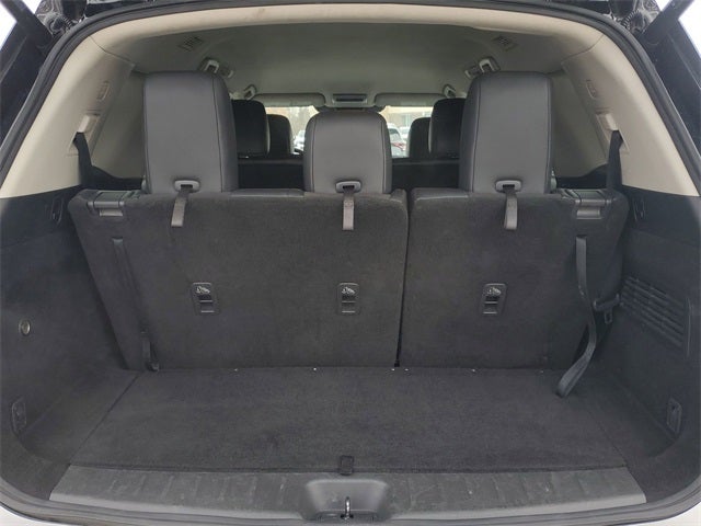 2023 Nissan Pathfinder SL 4WD