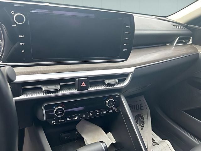 2022 Kia K5 EX