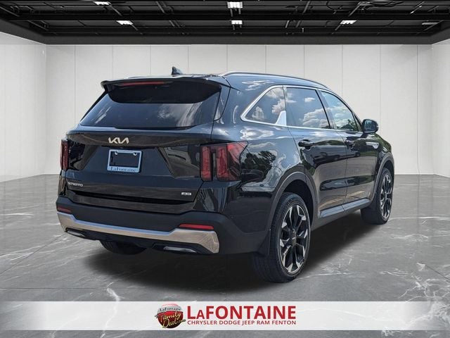 2025 Kia Sorento EX
