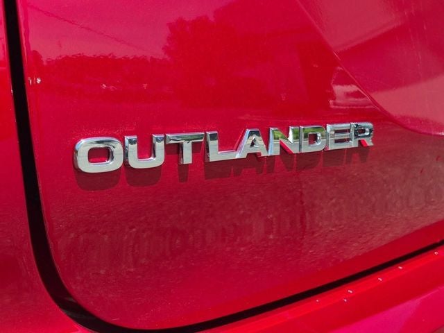 2024 Mitsubishi Outlander ES 2.5 S-AWC