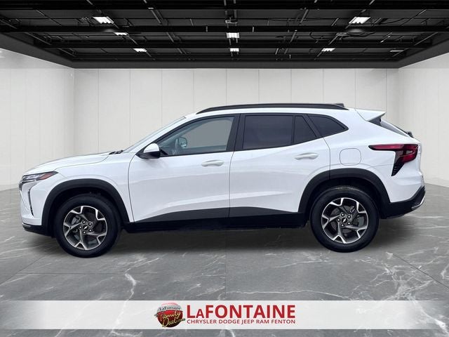 2025 Chevrolet Trax FWD LT