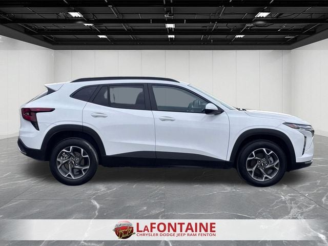 2025 Chevrolet Trax FWD LT